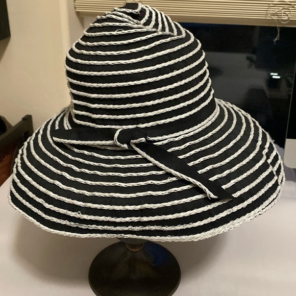 D&Y Accessories - D&Y Wide Brim Floppy Bucket Sun Hat Womens OS Navy/White Stripe Nautical Beach